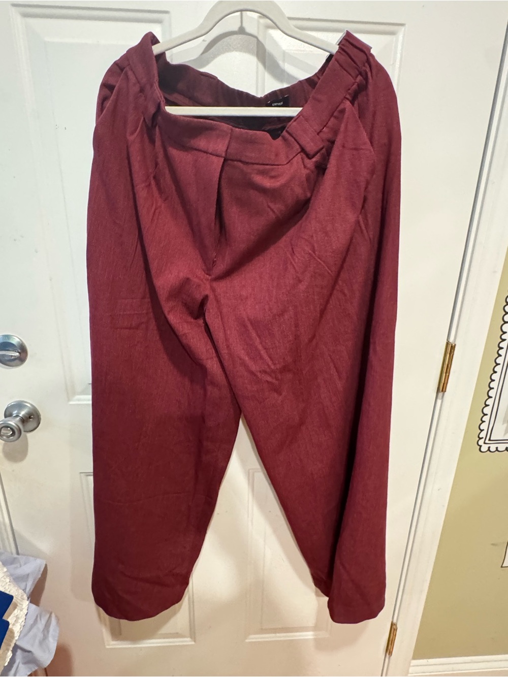 Express Women's Wide-Leg Chinos in Burgundy
